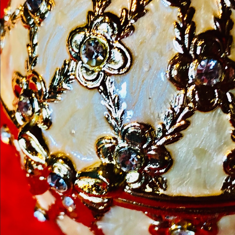 Crystallized Fabrage Egg Ring Box - image 8